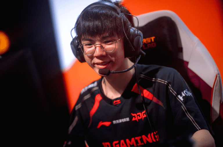 Junjia nói lý do rời CFO để đầu quân cho JDG