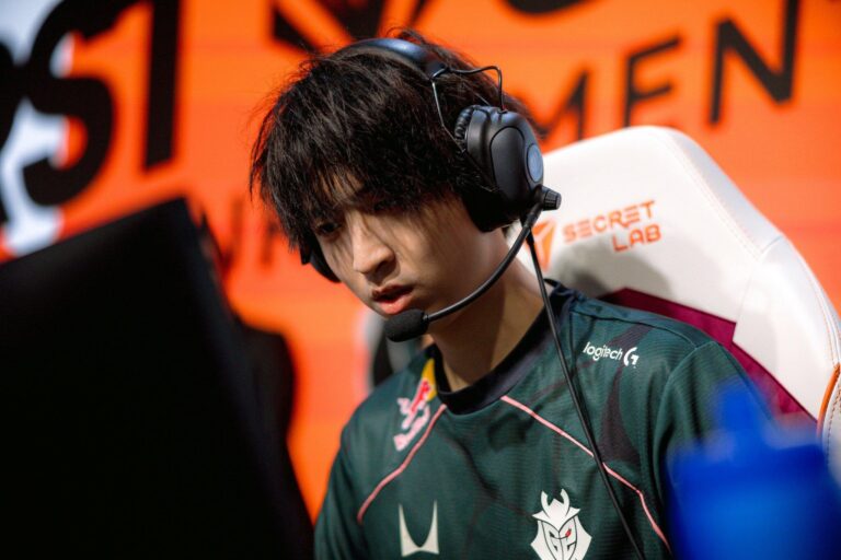 G2 thắng áp đảo BFX, thẳng tiến bán kết